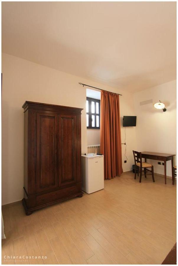 Antico Casale Bed & Breakfast Gioiosa Marea Bagian luar foto