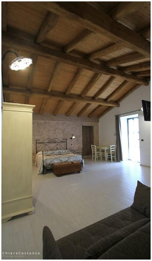 Antico Casale Bed & Breakfast Gioiosa Marea Bagian luar foto