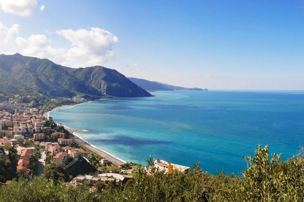 Antico Casale Bed & Breakfast Gioiosa Marea Bagian luar foto